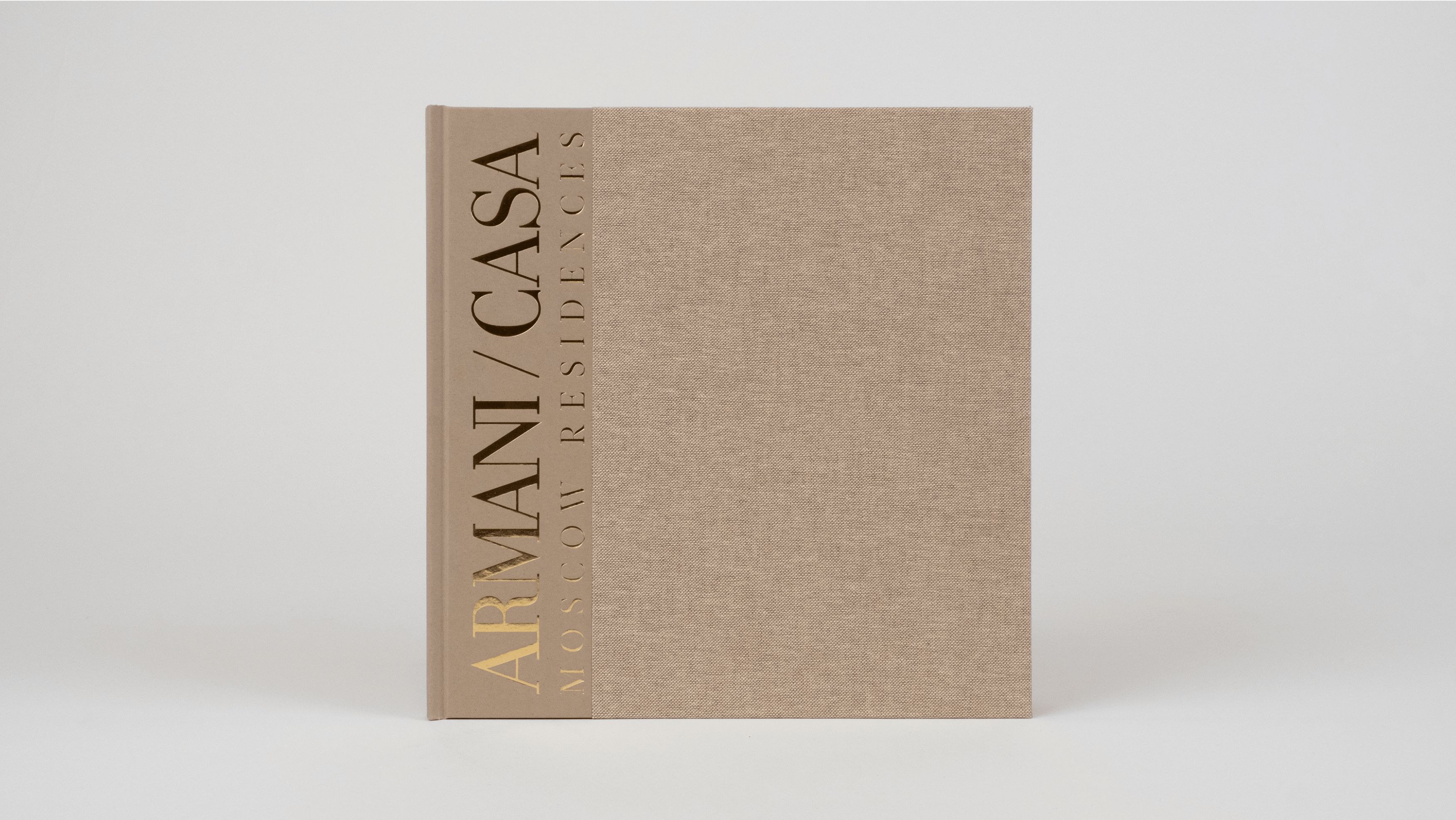 Armani / Casa Book
